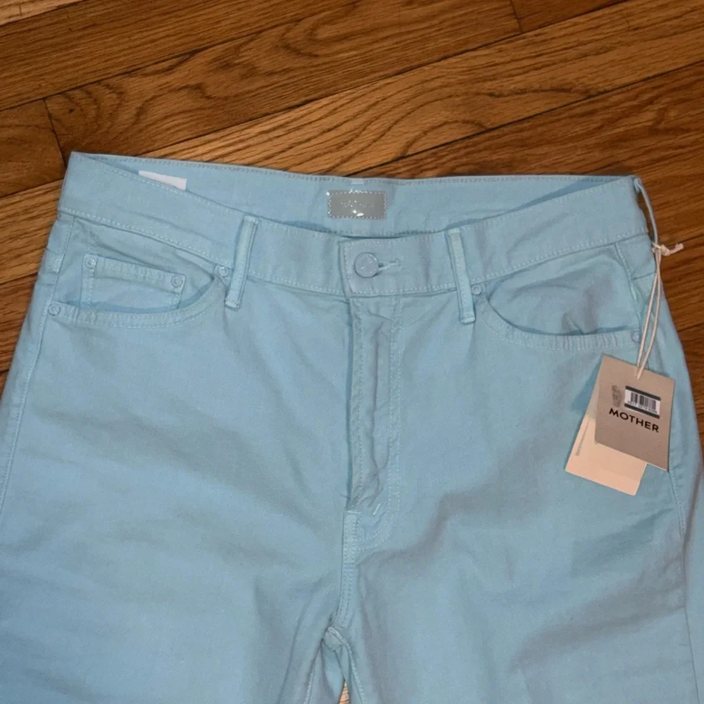 MOTHER The Insider Crop Step Fray in Sky Blue - Picture 7 of 13